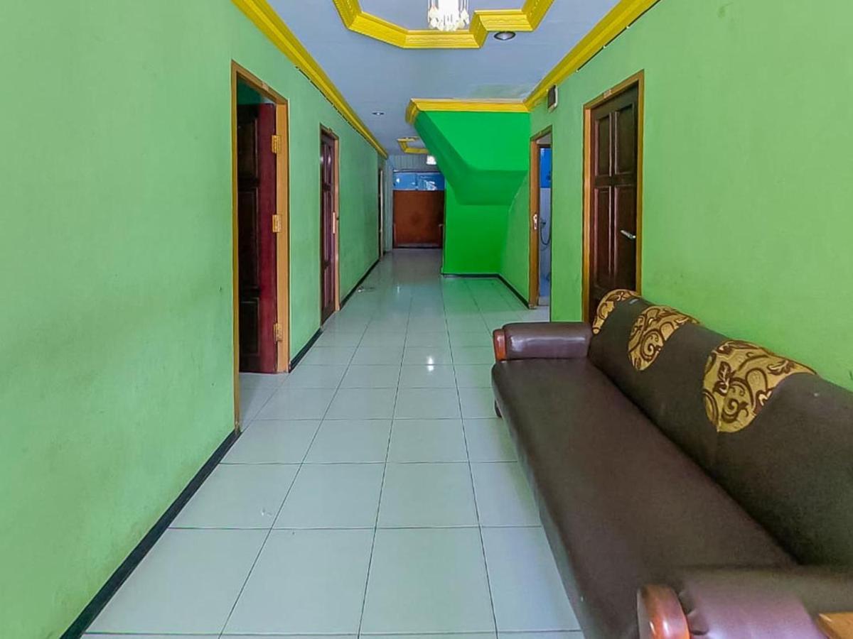 Reddoorz @ Tanjung Selor Hotel Buitenkant foto